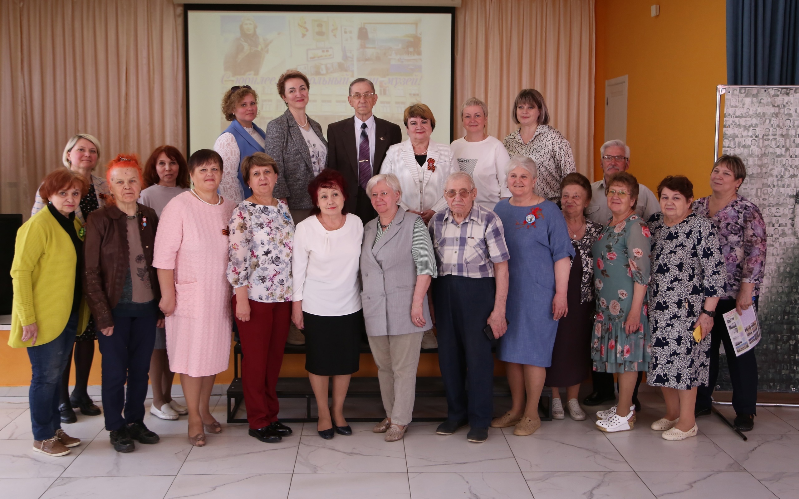 В Плавской школе №1 имени дважды Героя Советского Союза Бориса Сафонова состоялось торжественное мероприятие, посвященное 60-летию школьного музея.